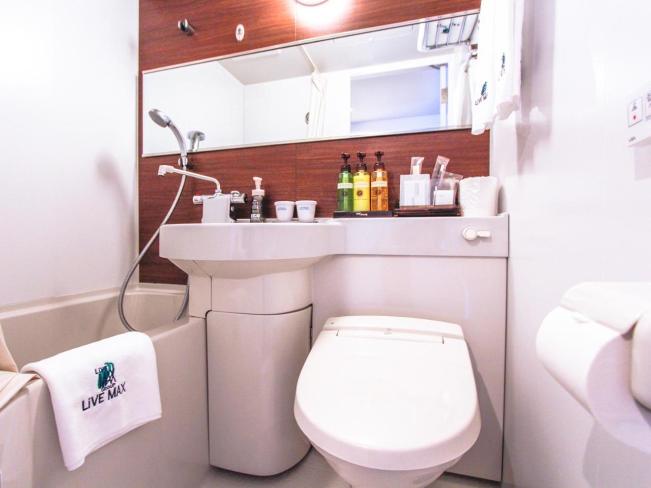 Hotel Livemax Kobe Sannomiya Екстериор снимка